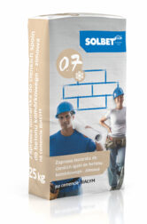 Zaprawa murarska do cienkich spoin do betonu komórkowego na cemencie białym – zimowa 0.7